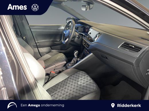 Volkswagen Taigo R-Line Edition 1.0 TSI 116 PK | Stoelverwarming | Camera | Sensoren voor en achter | ActivLease financial lease