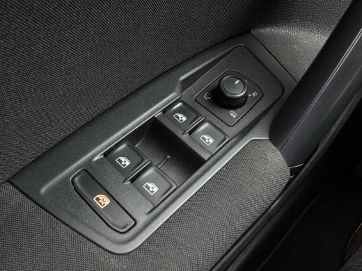 Volkswagen Tiguan E-Hybrid 245PK DSG LIFE NAVI/VIRTUAL/TREKHAAK ActivLease financial lease