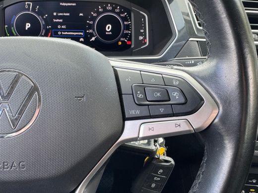 Volkswagen Tiguan E-Hybrid 245PK DSG LIFE NAVI/VIRTUAL/TREKHAAK ActivLease financial lease