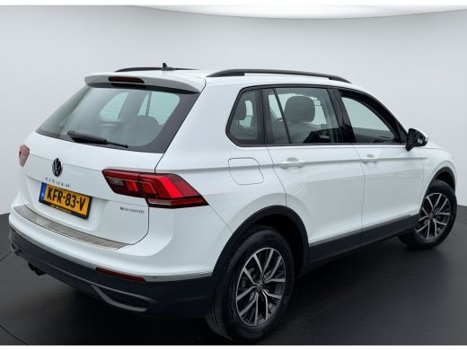 Volkswagen Tiguan E-Hybrid 245PK DSG LIFE NAVI/VIRTUAL/TREKHAAK ActivLease financial lease