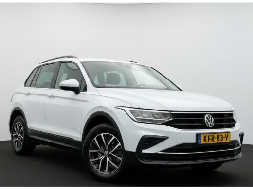 Volkswagen Tiguan E-Hybrid 245PK DSG LIFE NAVI/VIRTUAL/TREKHAAK ActivLease financial lease