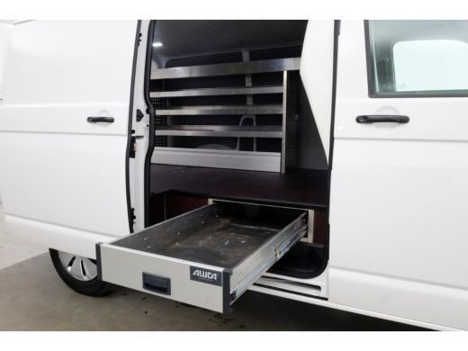 Volkswagen Transporter T6.1 2.0 TDI 110pk L1H1 Comfortline Airco/Navi/Camera/Inrichting 04-2020 ActivLease financial lease