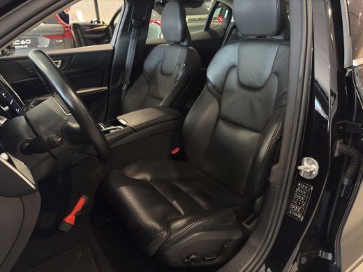 Volvo  S60 2.0 Recharge T6 AWD | BLIS | Memory stoelen | Stoel + Stuur verwarming | Clima | Navi | All-seaso... ActivLease financial lease