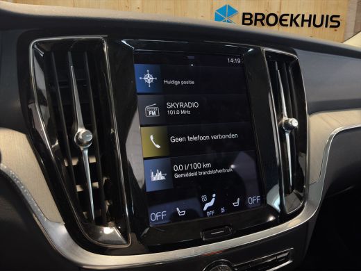 Volvo  S60 2.0 Recharge T6 AWD | BLIS | Memory stoelen | Stoel + Stuur verwarming | Clima | Navi | All-seaso... ActivLease financial lease