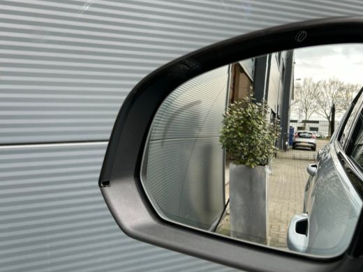 Volvo  XC40 Recharge P8 AWD R-Design | SoH 91% | Panoramadak | 360 Camera | Harman/Kardon | ActivLease financial lease