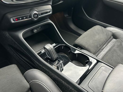 Volvo  XC40 Recharge P8 AWD R-Design | SoH 91% | Panoramadak | 360 Camera | Harman/Kardon | ActivLease financial lease