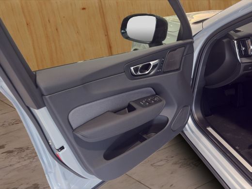 Volvo  XC60 T6 Plus Black Edition | Panoramadak | Harman/Kardon | Head-Up Display | Memory | ActivLease financial lease