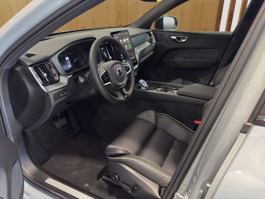 Volvo  XC60 T6 Plus Black Edition | Panoramadak | Harman/Kardon | Head-Up Display | Memory | ActivLease financial lease