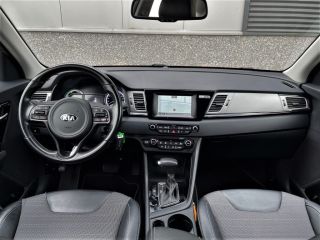 Kia Niro 1.6 GDi Hybrid DynamicLine/Half-leder/Trekhaak/Carplay/Camera/Led