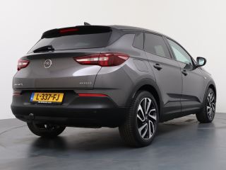 Opel Grandland X 1.6 Turbo Hybrid Business Edition / Navigatie / Camera / Parkeersensoren / ECC / Carplay / 18'' LMV