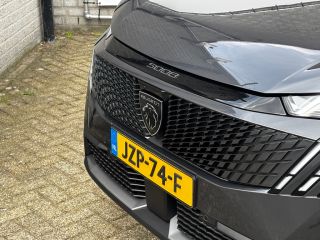Peugeot 5008 Allure | 360&deg; Vision & Drive Assist Pack | 3de rij: neerklapbare zittingen met Easy access naar d...