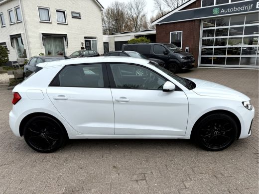 Audi A1 Sportback Sportback 25 TFSI Advanced edition 17''Lmv, Stoelverwarming, App Connect ActivLease financial lease