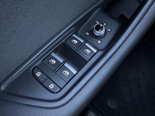 Audi A4 AVANT 35 TFSI 2.0 150PK S-TRONIC PRO-LINE CARPLAY/PDC/LED/KEYLESS ActivLease financial lease