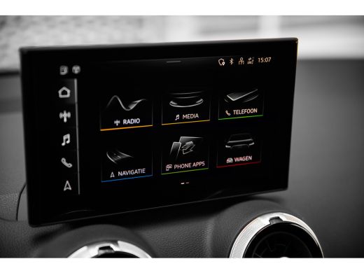 Audi Q2 S edition | Audi smartphone interface | Audi virtual cockpit | Cruise control (incl. speedlimiter) ActivLease financial lease