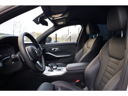 BMW 3 Serie 330e Business Edition Plus | BTW | NAP | M-SPORT | LASER | KEYLESS | 360 | LEDER | DEALER ONDH | ActivLease financial lease