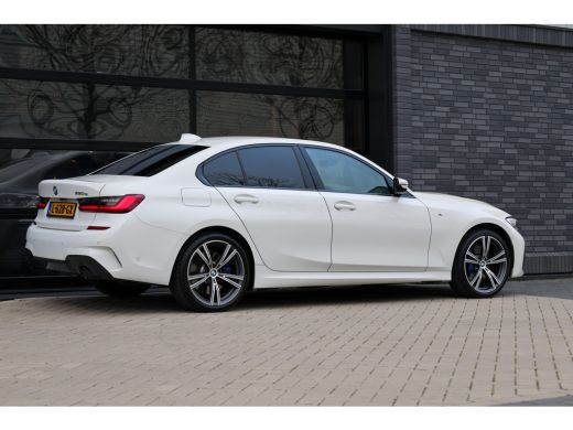 BMW 3 Serie 330e Business Edition Plus | BTW | NAP | M-SPORT | LASER | KEYLESS | 360 | LEDER | DEALER ONDH | ActivLease financial lease