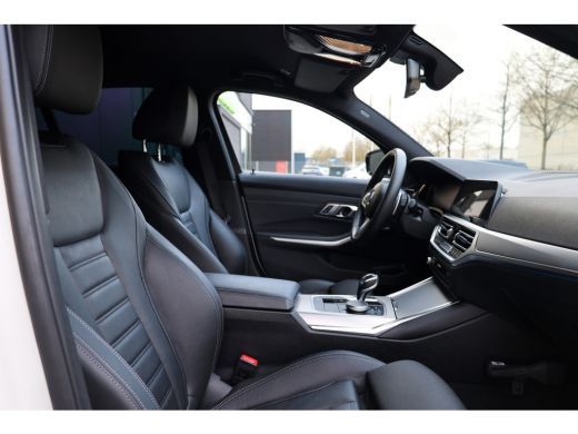 BMW 3 Serie 330e Business Edition Plus | BTW | NAP | M-SPORT | LASER | KEYLESS | 360 | LEDER | DEALER ONDH | ActivLease financial lease