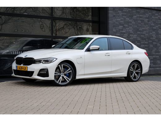 BMW 3 Serie 330e Business Edition Plus | BTW | NAP | M-SPORT | LASER | KEYLESS | 360 | LEDER | DEALER ONDH | ActivLease financial lease