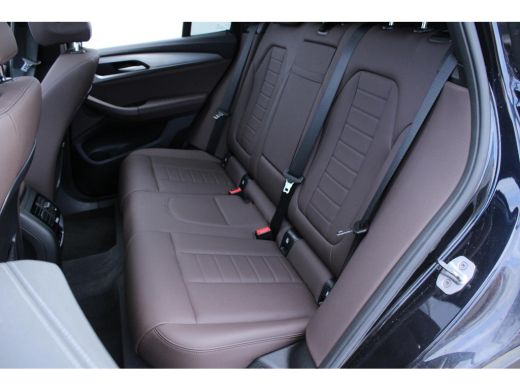 BMW iX3 Executive 80 kWh NL-AUTO SHADOW LINE | PANODAK | LEDER ActivLease financial lease