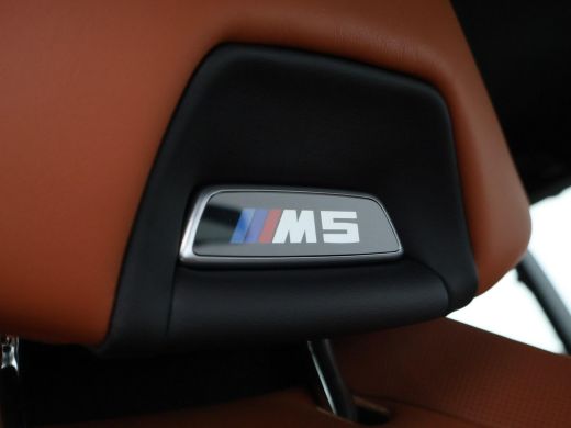BMW M5 M5 COMPETITION 625 PK ORIG. NL BTW + B&W | HEAD-UP | KERAMISCH | ADAPTIVE CRUISE | SCHERMEN ACHTERIN ActivLease financial lease