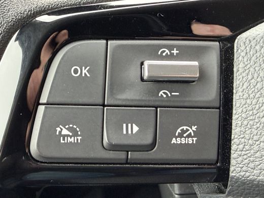 Citroën Berlingo 130pk Club (Camera - Navigatie - Laadruimte betimmering - 3-zits - Parkeersensoren V+A - Airco - ... ActivLease financial lease