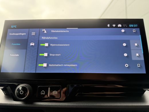 Citroën Berlingo 130pk Club (Camera - Navigatie - Laadruimte betimmering - 3-zits - Parkeersensoren V+A - Airco - ... ActivLease financial lease