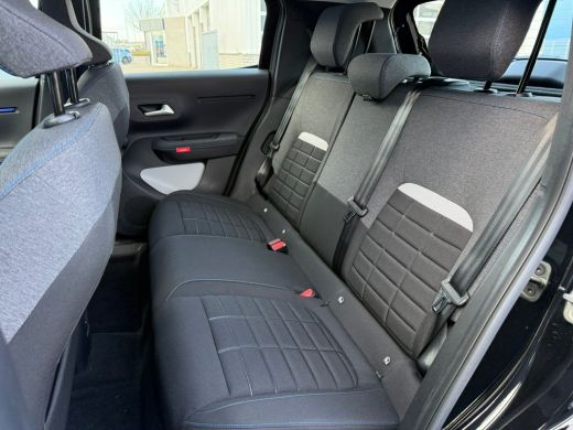 Citroën &euml;-C3 Plus 113pk Comfort Range 44 kWh Cruise control | Parkeer sensoren achter | Apple carplay & Androi... ActivLease financial lease