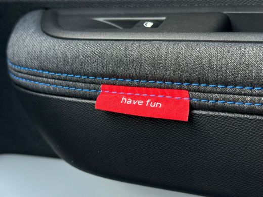 Citroën &euml;-C3 Plus 113pk Comfort Range 44 kWh Cruise control | Parkeer sensoren achter | Apple carplay & Androi... ActivLease financial lease