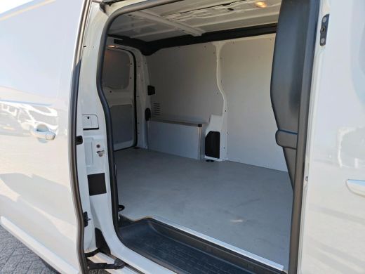 Citroën Jumpy 2.0 BlueHDI 120 M Driver | Navigatie | Camera | 3-Zits | Climate control | Lichtmetaal | Trekhaak... ActivLease financial lease