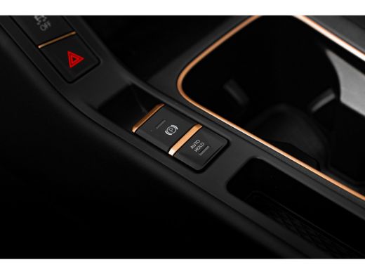 CUPRA Terramar 1.5 TSI e-Hybrid 272pk VZ Performance | Panoramadak | Trekhaak | 360 Camera | Sennheiser | 20" ActivLease financial lease