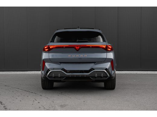 CUPRA Terramar 1.5 TSI e-Hybrid 272pk VZ Performance | Panoramadak | Trekhaak | 360 Camera | Sennheiser | 20" ActivLease financial lease