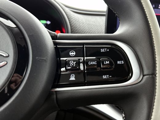 Fiat 500e La Prima 119PK / 42 kWh / SOH 88% / Leder / Adap-Cruise / Pdc+Camera / Navigatie / Airco-ecc. / A... ActivLease financial lease