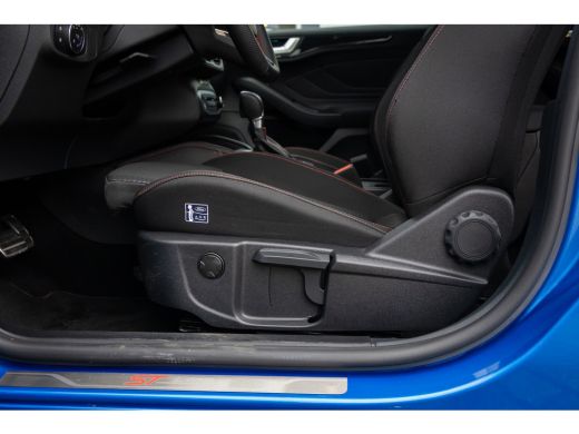 Ford Focus 1.0 EcoBoost Hybrid ST Line X | Camera | Stoel/stuur/voorruit verwarming | B&O audio | Full-LED |... ActivLease financial lease
