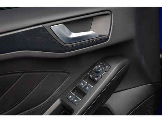 Ford Focus 1.0 EcoBoost Hybrid ST Line X | Camera | Stoel/stuur/voorruit verwarming | B&O audio | Full-LED |... ActivLease financial lease
