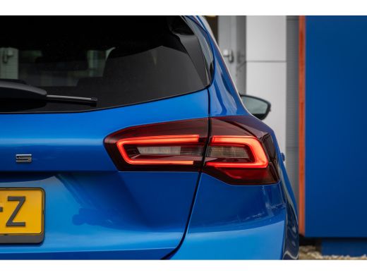 Ford Focus 1.0 EcoBoost Hybrid ST Line X | Camera | Stoel/stuur/voorruit verwarming | B&O audio | Full-LED |... ActivLease financial lease