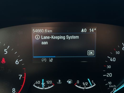 Ford Focus 1.0 ST Line Business | Winterpack | Camera | Cruise Control | CarPlay | | Cruise control | LED da... ActivLease financial lease