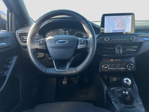 Ford Focus 1.0 ST Line Business | Winterpack | Camera | Cruise Control | CarPlay | | Cruise control | LED da... ActivLease financial lease