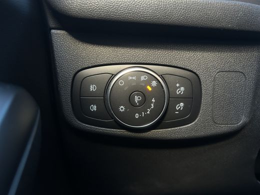 Ford Focus 1.0 ST Line Business | Winterpack | Camera | Cruise Control | CarPlay | | Cruise control | LED da... ActivLease financial lease