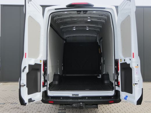 Ford Transit 350 2.0 TDCI L4H3 Trend RWD | Achterwielaandrijving | Navigatie | Trekhaak | Elektrische Stoel | ... ActivLease financial lease