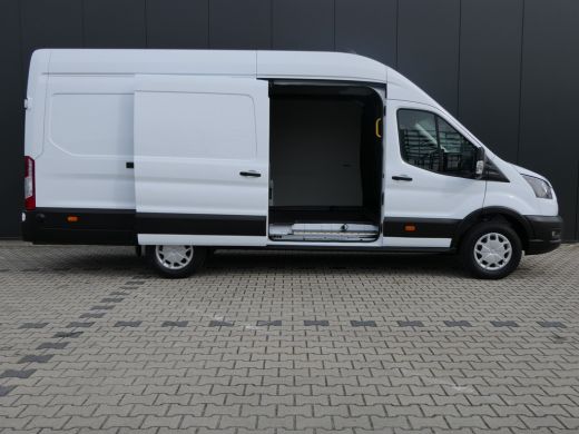 Ford Transit 350 2.0 TDCI L4H3 Trend RWD | Achterwielaandrijving | Navigatie | Trekhaak | Elektrische Stoel | ... ActivLease financial lease