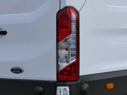 Ford Transit 350 2.0 TDCI L4H3 Trend RWD | Achterwielaandrijving | Navigatie | Trekhaak | Elektrische Stoel | ... ActivLease financial lease