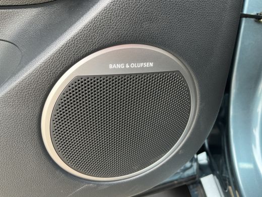 Genesis GV60 84 kWh 229pk Long Range RWD Single Motor Premium | V2L | Leder | Bang & Olufsen | Panoramadak | C... ActivLease financial lease