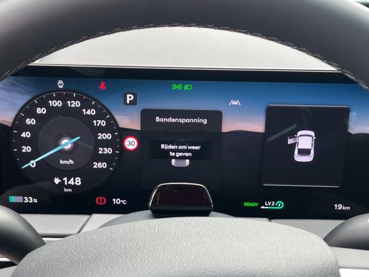 Genesis GV60 84 kWh 229pk Long Range RWD Single Motor Premium | V2L | Leder | Bang & Olufsen | Panoramadak | C... ActivLease financial lease
