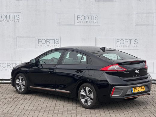 Hyundai IONIQ Comfort EV NL-AUTO | WINTERBANDEN | ECC | SOH 99% ActivLease financial lease