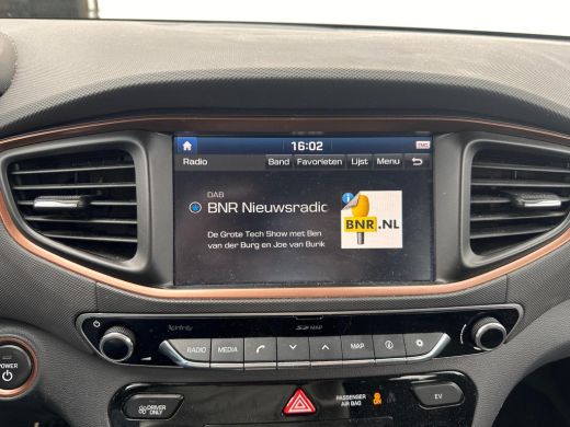 Hyundai IONIQ Comfort EV NL-AUTO | WINTERBANDEN | ECC | SOH 99% ActivLease financial lease