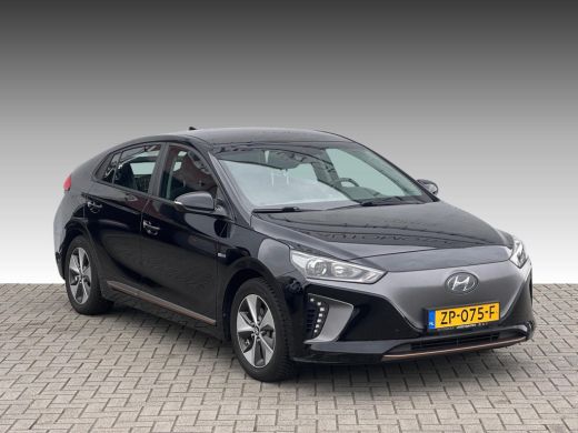 Hyundai IONIQ Comfort EV NL-AUTO | WINTERBANDEN | ECC | SOH 99% ActivLease financial lease