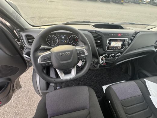 Iveco Daily 35C18H 3.0 410 BPM VRIJ /LAADBAK 7500KG/ AUTOMAAT/ ActivLease financial lease