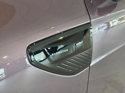 Leapmotor B10 Design Hybrid EV 18.8 kWh | &euro;1000,- korting !! | Achteruitrijcamera | Apple Carplay/Android Auto|... ActivLease financial lease