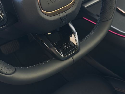 Lynk & Co 08 2026 345PK MORE 200KM ELEC. HYBRIDE MASSAGE STOEL VERW/VENTILATIE PANO MATRIX LED HARMAN KARDON 3... ActivLease financial lease