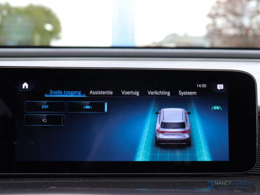 Mercedes-Benz EQC 400 4M | AMG | 80 kWh | Pano | LED | Ambiente | 20'' AMG | Parkeer Pakket | Camera | Batterij Cap... ActivLease financial lease